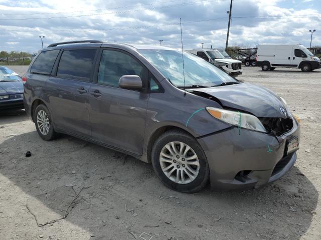 2012 Toyota Sienna xle