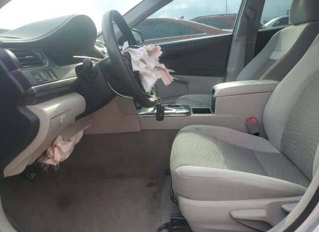 
								2012 Toyota Camry hybr full									