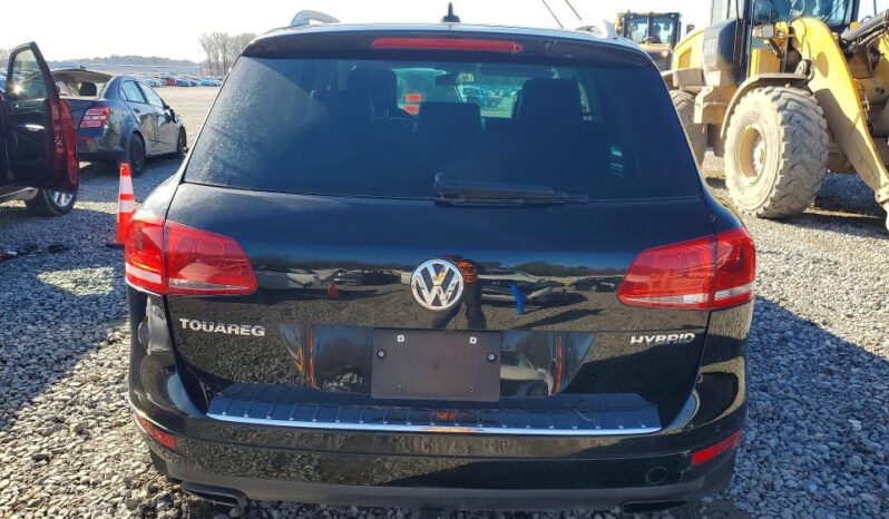 
								2011 Volkswagen Touareg full									