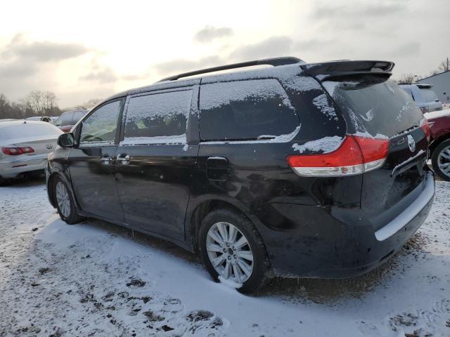2013 Toyota Sienna xle