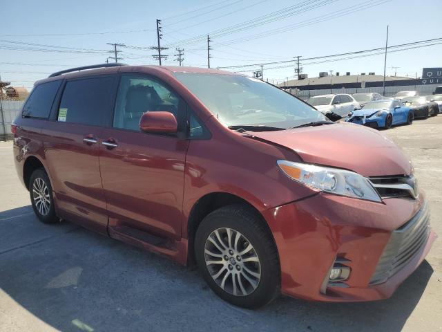 2019 Toyota Sienna xle