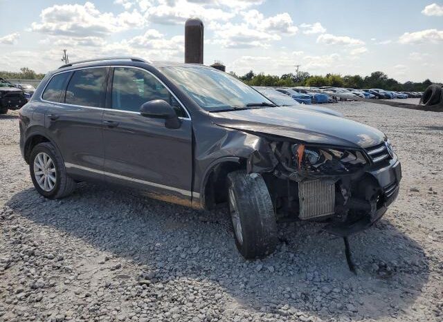
								2012 Volkswagen Touareg full									