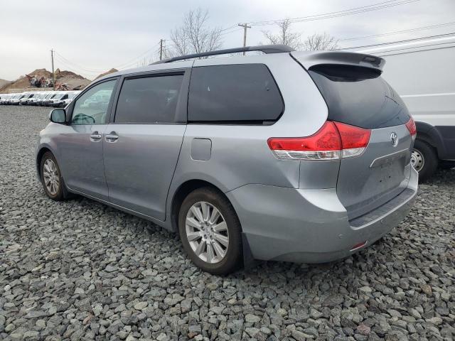 2013 Toyota Sienna xle