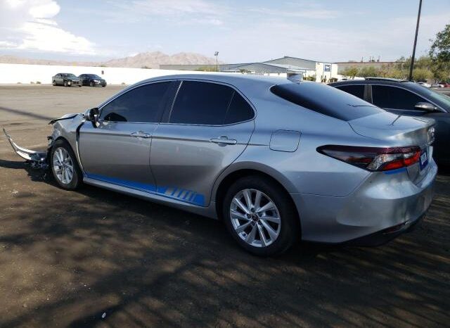 
								2023 Toyota Camry full									