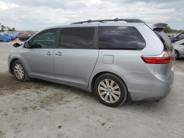 2015 Toyota Sienna xle
