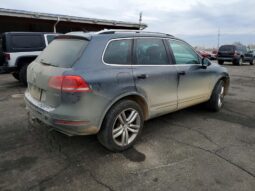 
										2011 Volkswagen Touareg full									