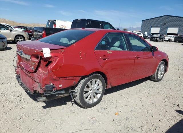 
								2014 Toyota Camry hybr full									