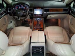 
										2013 Volkswagen Touareg full									