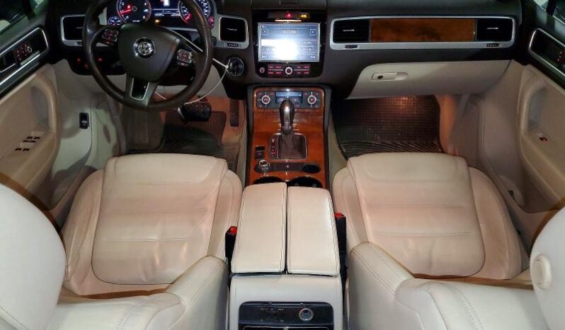 
								2013 Volkswagen Touareg full									