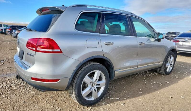 
								2013 Volkswagen Touareg full									