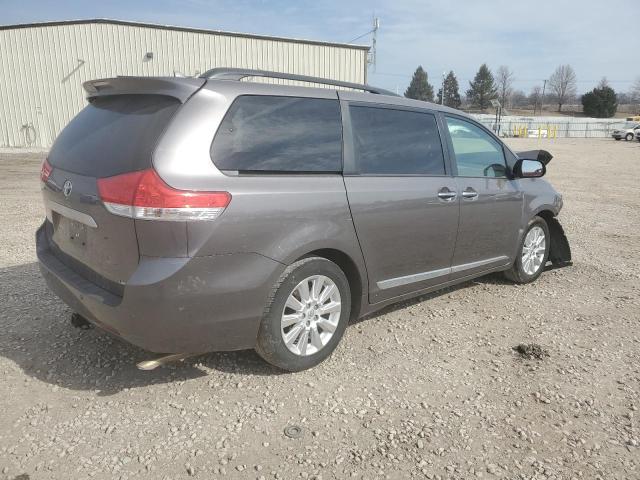 2014 Toyota Sienna xle