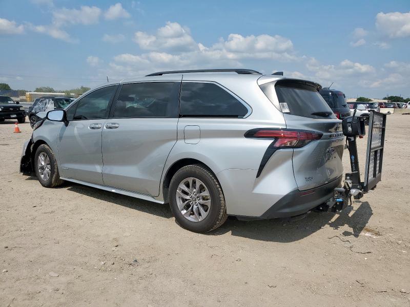 2021 Toyota Sienna