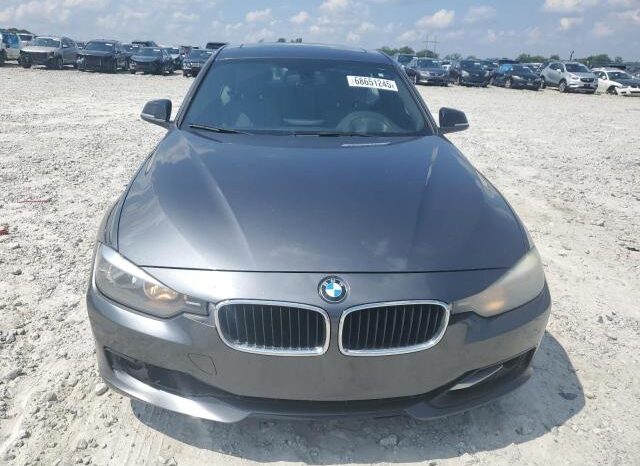
								2013 BMW 3 series full									