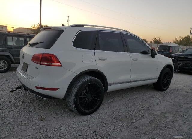 
								2014 Volkswagen Touareg full									