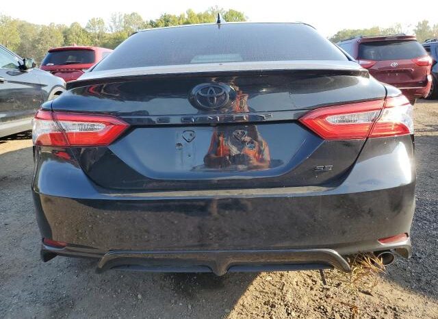 
								2020 Toyota Camry se full									