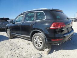 
										2014 Volkswagen Touareg full									