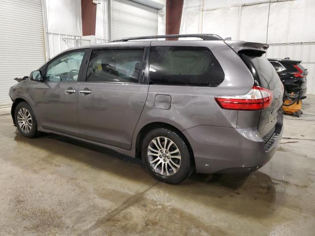 2018 Toyota Sienna xle