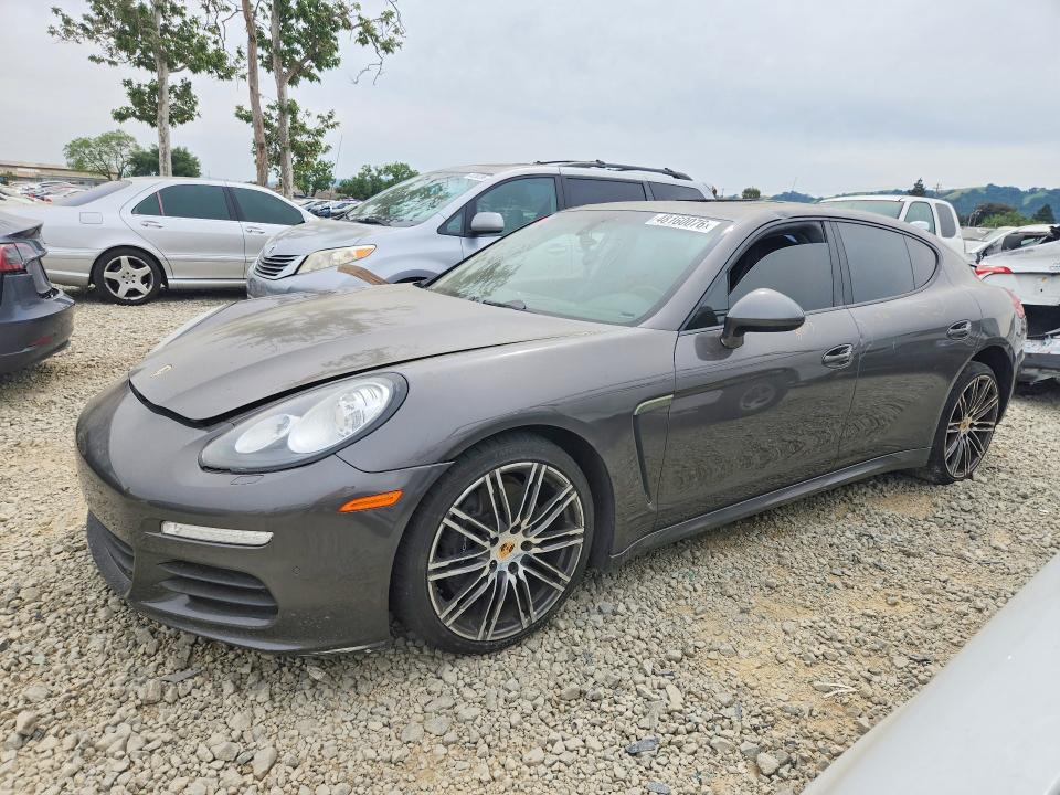 2015 Porsche Panamera