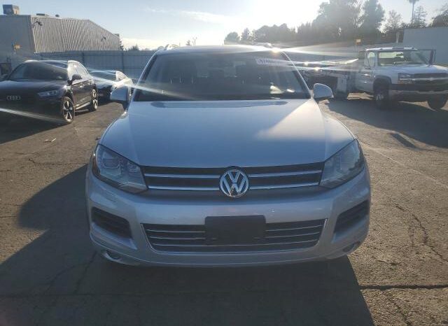 
								2013 Volkswagen Touareg full									