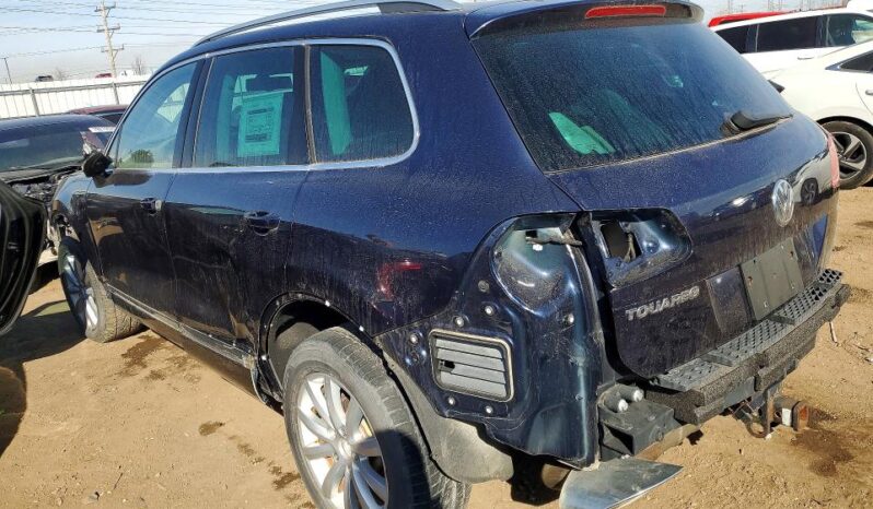 
								2011 Volkswagen Touareg full									