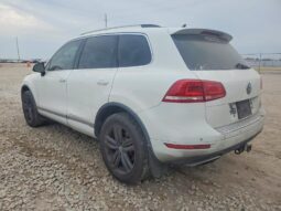 
										2014 Volkswagen Touareg full									