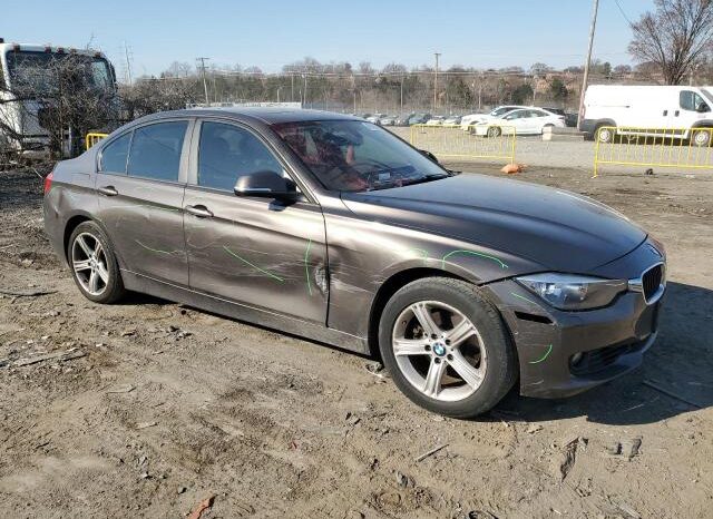 
								2013 BMW 3 series full									