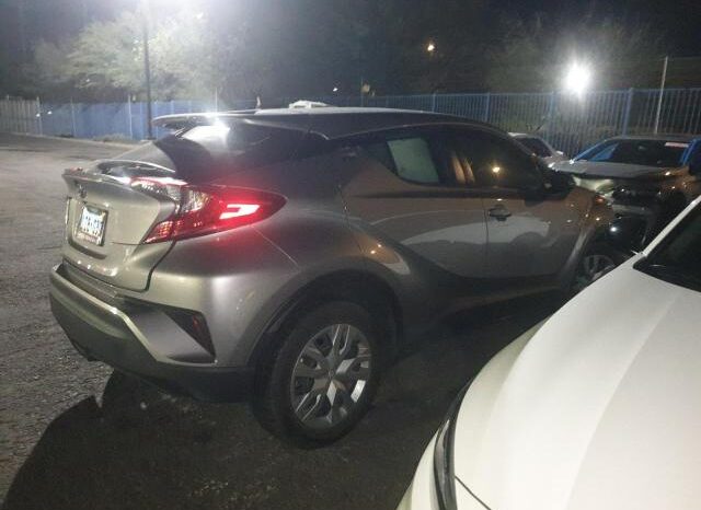 
								2019 Toyota C-hr full									