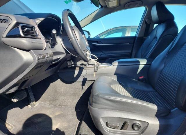 
								2021 Toyota Camry se full									