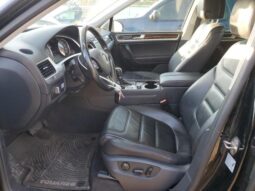 
										2014 Volkswagen Touareg full									