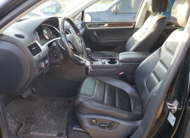 
								2014 Volkswagen Touareg full									