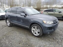 
										2012 Volkswagen Touareg full									