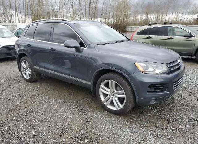 
								2012 Volkswagen Touareg full									