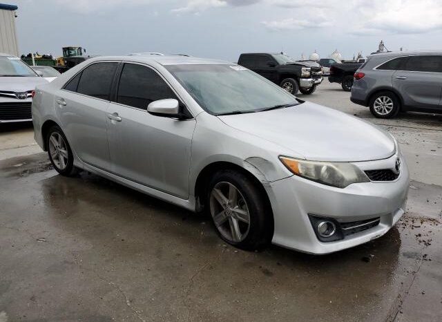 
								2013 Toyota Camry full									