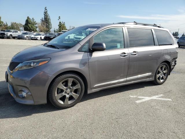 2016 Toyota Sienna