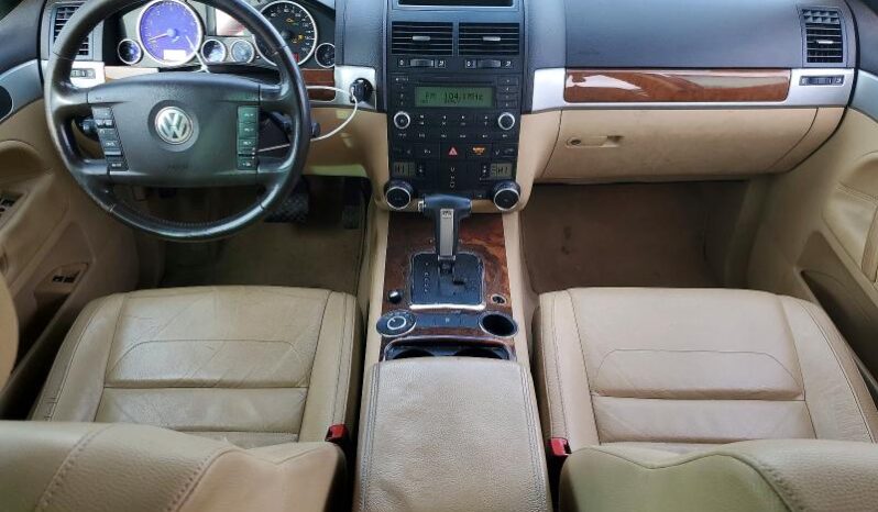 
								2009 Volkswagen Touareg full									