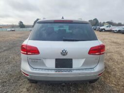 
										2014 Volkswagen Touareg full									