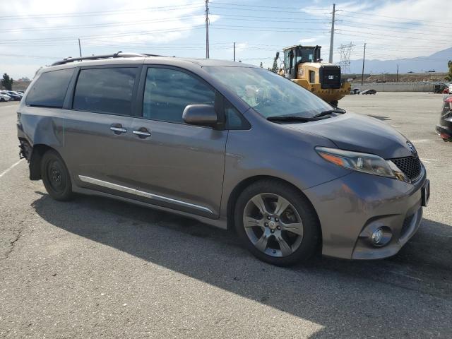 2016 Toyota Sienna