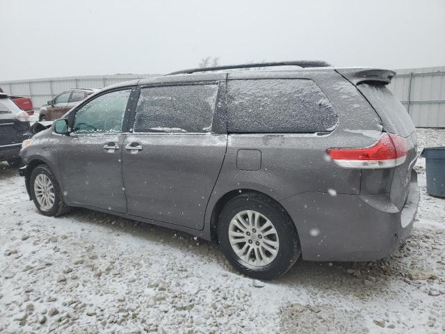 2013 Toyota Sienna xle
