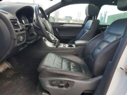 
										2017 Volkswagen Touareg full									