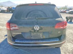 
										2015 Volkswagen Touareg full									