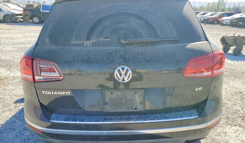 
								2015 Volkswagen Touareg full									
