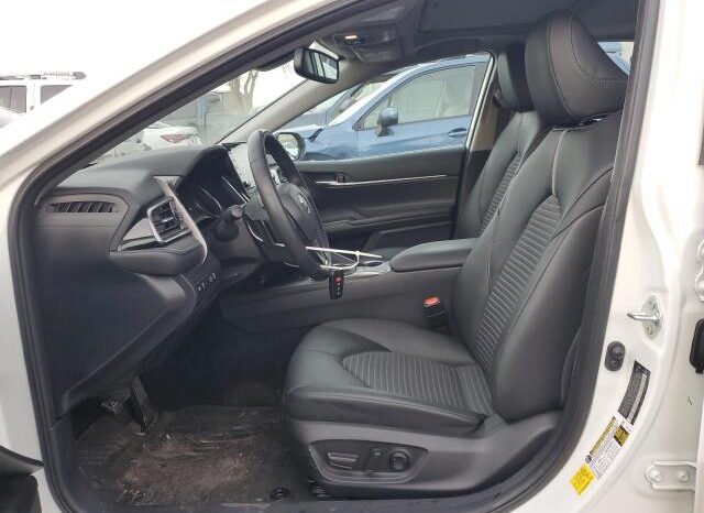 
								2022 Toyota Camry full									