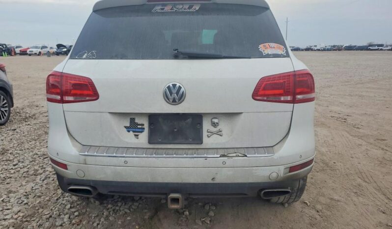 
								2014 Volkswagen Touareg full									