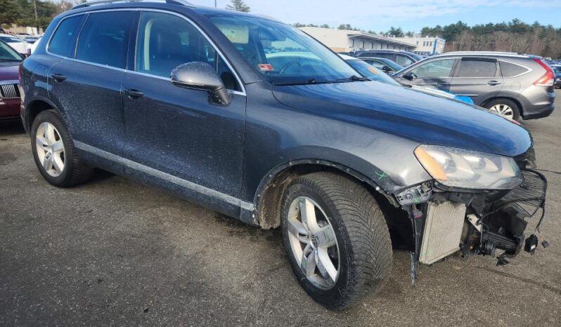 
								2012 Volkswagen Touareg full									