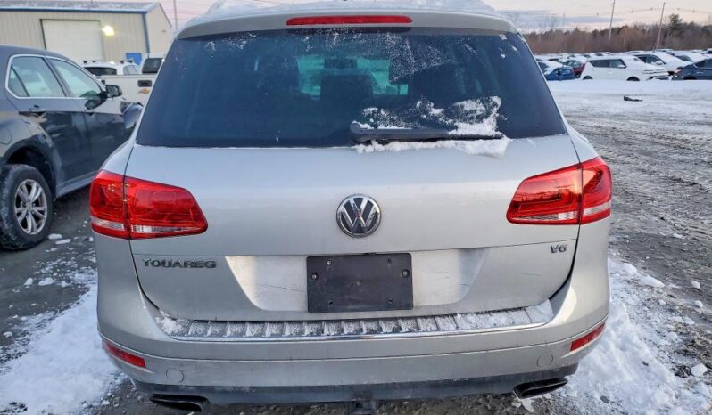 
								2012 Volkswagen Touareg full									
