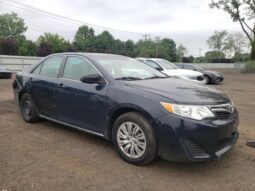 
										2014 Toyota Camry full									