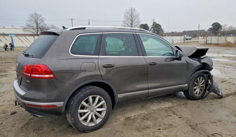
								2017 Volkswagen Touareg full									