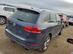 
										2014 Volkswagen Touareg full									