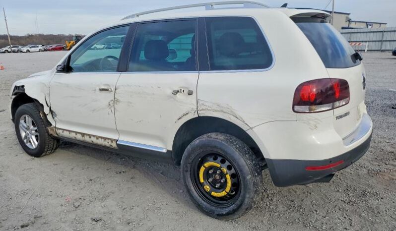 
								2009 Volkswagen Touareg full									