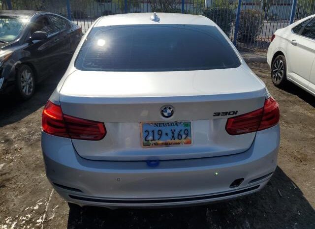 
								2017 BMW 3 series full									